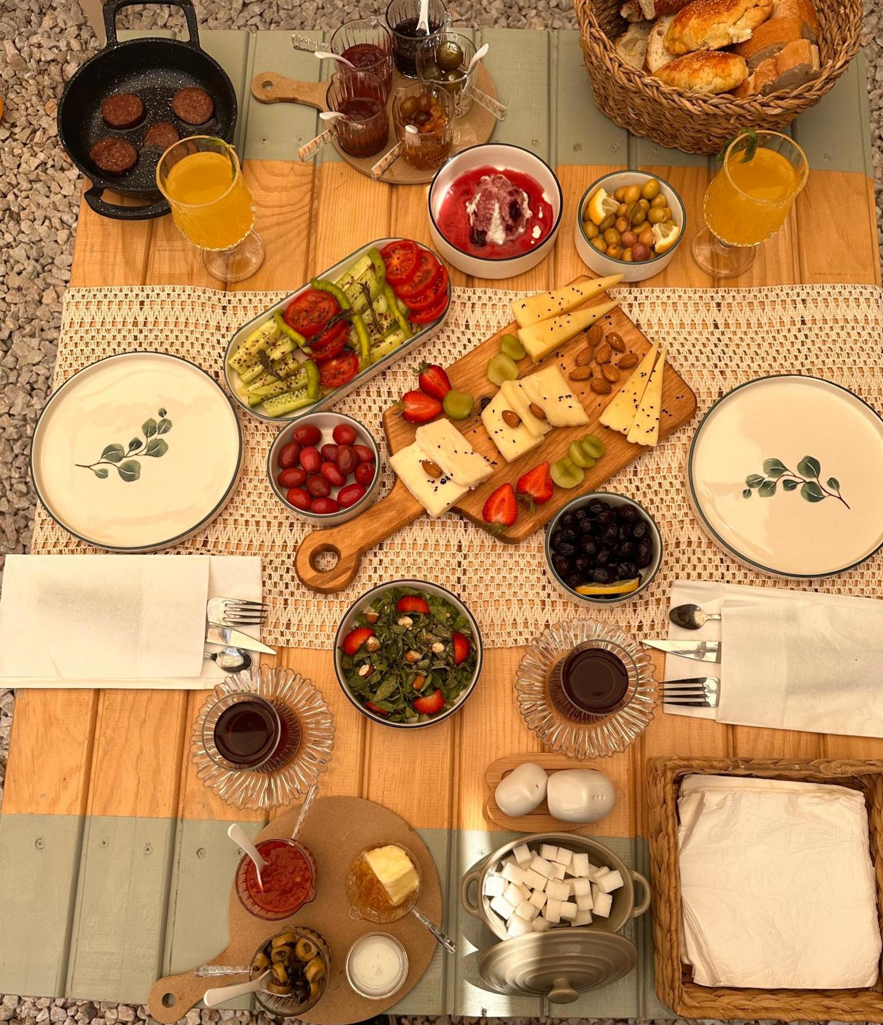 Hanole Guest House Ayvalı Esterno foto